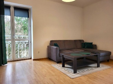 Kawalerka z oddzielną kuchnią - centrum miasta