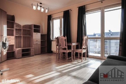 Dwupoziomowe - 3 Pokoje 64m2 -Garaż -Dwa Balkony