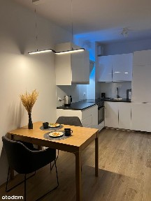 Kawalerka Piastów bezpośrednio.