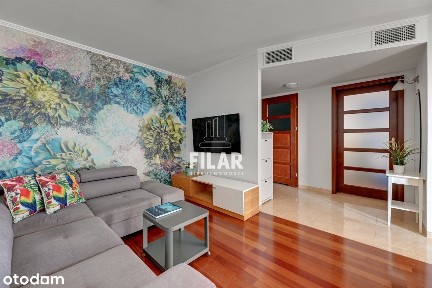 Sea Towers, balkon z widokiem, duży salon.