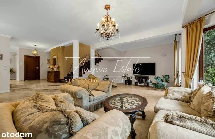 Przestronny dom w spokojnej części Wilanowa