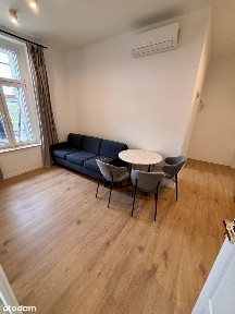 3 pokojowy apartament w centrum obok Teatru. Wyremontowana kamienica