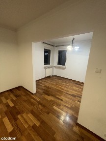 mieszkanie 2/2,5 pokoje, 2 łazienki, garaż, pom. gosp., ul.Krochmalna