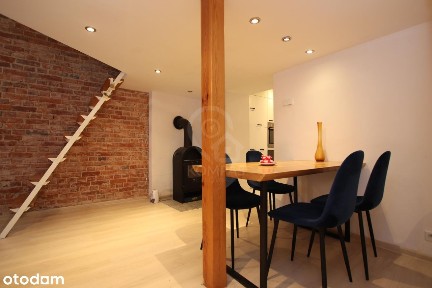 2 pok. Loft po remoncie w 2010 roku obok Sky Tower