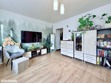 Kawalerka na Złotych Łanach 29m2, pierwsze piętro.