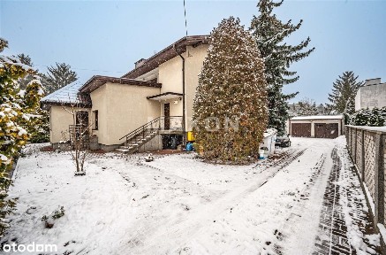 Dom wolnostojący, 250 m2, 7 pok. dobra lokalizacja