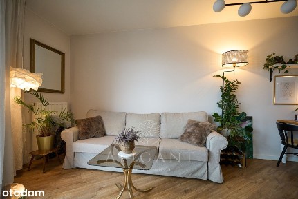 Klimatyczne 2 pokoje * 50 m² * oddzielna kuchnia*