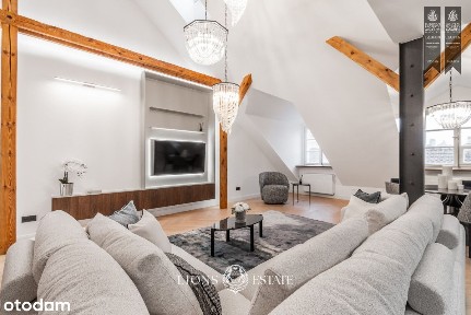 Niepowtarzalny Apartament z poddaszem na Starówce