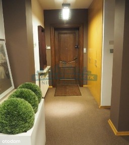 Dom, 380 m², Warszawa