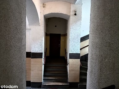 Lokal na parterze o pow. 48,62 m2 przy al. Piastów 64