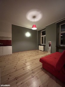 Mieszkanie 37m2 2-pok. w Śródmieściu z miejscem parkingowym i patio.