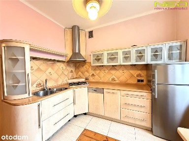 Jasne M3 z miejscem postojowym