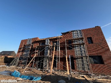 Luksusowy bliźniak w super lokalizacji | ogród 738m2 | Wysoki standard