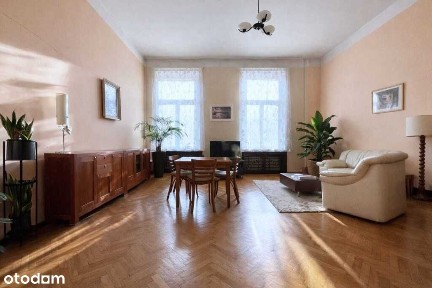 Przestronne mieszkanie przy Narutowicza