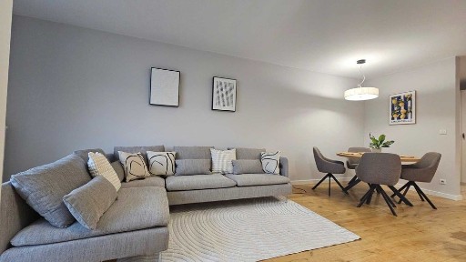 3 pokojowe 90 mkw mieszkanie przy Parku Saskim