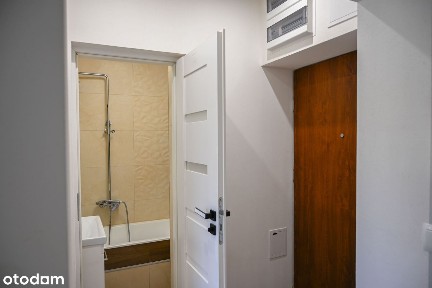 Bezpośrednio, 2pokoje, wysoki parter po remoncie w super lokalizacji!