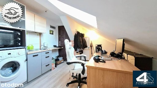 Kraków - Swoszowice, Kawalerka z KW, na poddaszu!