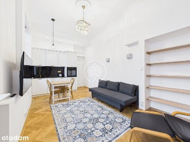 Pachnące nowością / 4 piętro / Kamienica / Foksal