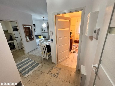 Przytulne mieszkanie 2 pokojowe w bardzo lokalizacji.