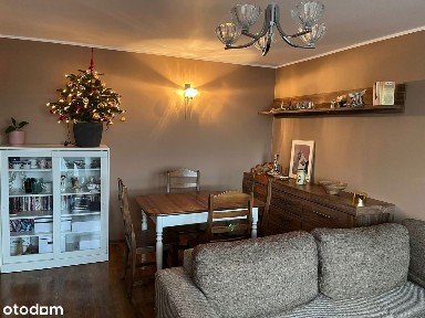 Przestronne i jasne mieszkanie na osiedlu Zamkowym