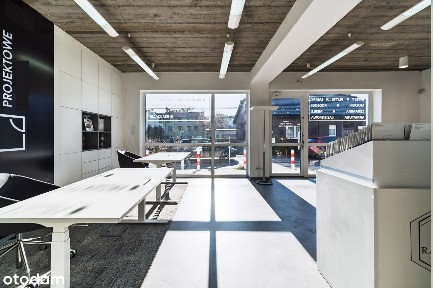 To często się nie zdarza: mieszkanie + lokal usł. Centrum, umeblowane.