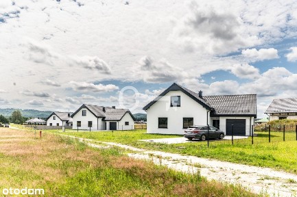 Nowoczesny dom z antresolą pod lasem | Blisko S6