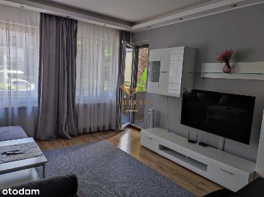 Litomska / 3 pokoje / blisko centrum / parking