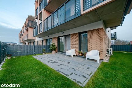 APARTAMENT Z DUŻYM OGRÓDKIEM. TYCHY OS. BRZOSKWINIOWE