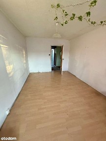 3-pokojowe jasne mieszkanie z oddzielną kuchnią, do remontu