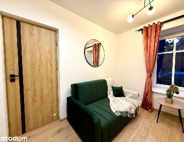 Nowoczesna kawalerka - tuż przy UE! Pierwszy najem