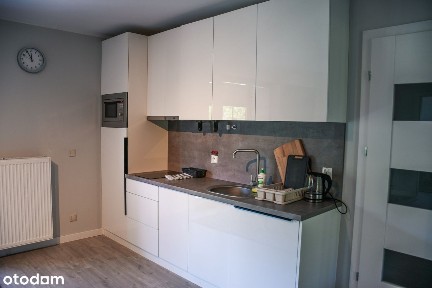 Całoroczne 2-pokojowe mieszkanie z balkonem nad morzem