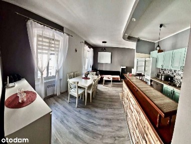 Paczków, mieszkanie w kamienicy w centrum