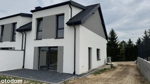 Jakubowice Konińskie - dom w zabudowie bliźniaczej