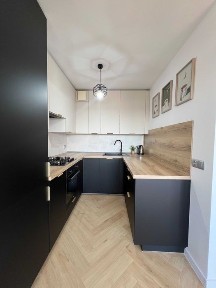 M4, wysoki standard, 3 pokoje, balkon, winda, po remoncie ul. Chabrowa