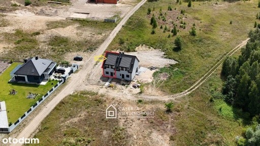 Rodzinny dom w zabudowie bliźniaczej