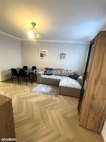 Rondo Wiatraczna 2 pok z garażem,10min do centrum