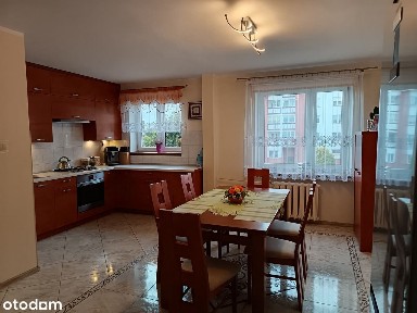 Przestronne 3-pokojowe mieszkanie z balkonem