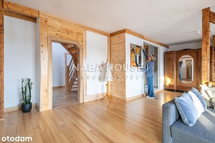 Urocze mieszkanie z balkonem, ogrodem blisko plaży