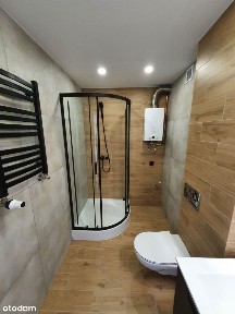 Wyremontowane 2 pokoje z garderobą i balkonem!