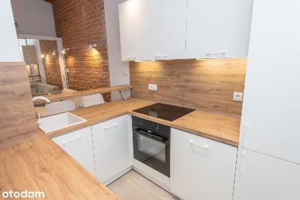 Nowa kawalerka w kamienicy po rewitalizacji w Centrum Poznania