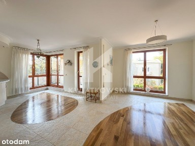 Apartament w kameralnym budynku - Wilanów