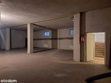 Na sprzedaż lokal 360 m2 w Otwocku blisko Warszawy, wiele możliwości.