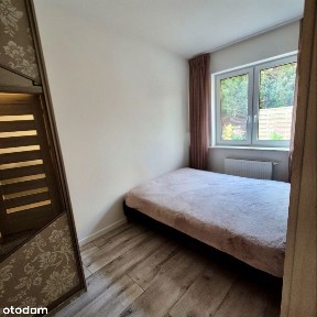 Parterowe dwupokojowe mieszkanie z ogródkiem