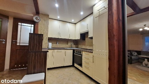 3 pokojowe, w pełni urządzone mieszkanie w bloku z windą