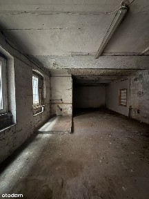 Oficyna z garażem i kanałem - 176 m², Chorzów Batory
