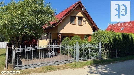 Gotowy do zamieszkania, parking, 900 M od plaży