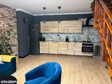 Sprzedam dwupoziomowe mieszkanie przy zjeździe z DTŚ