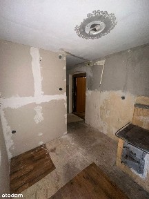 Mieszkanie do generalnego remontu obok uniwersytetu