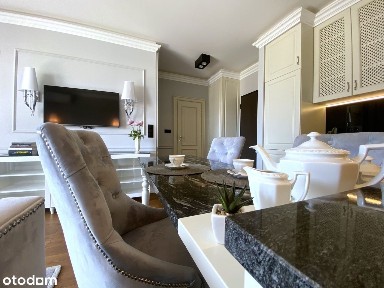 ul. Oś Królewska, Błonia Wilanowskie, Wilanów, Warszawa, mazowieckie