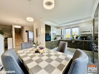 Duży Dom w Spokojnej Okolicy